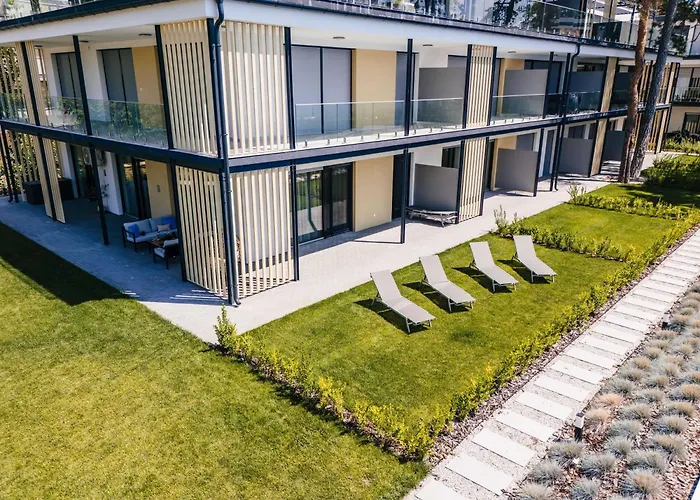 Apartment By The Lakeside *